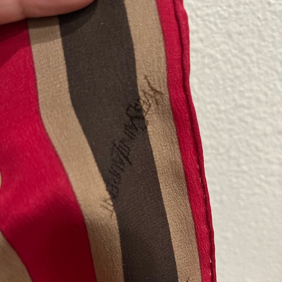 Authentic YSL gorgeous Scarf - Picture 5 of 10